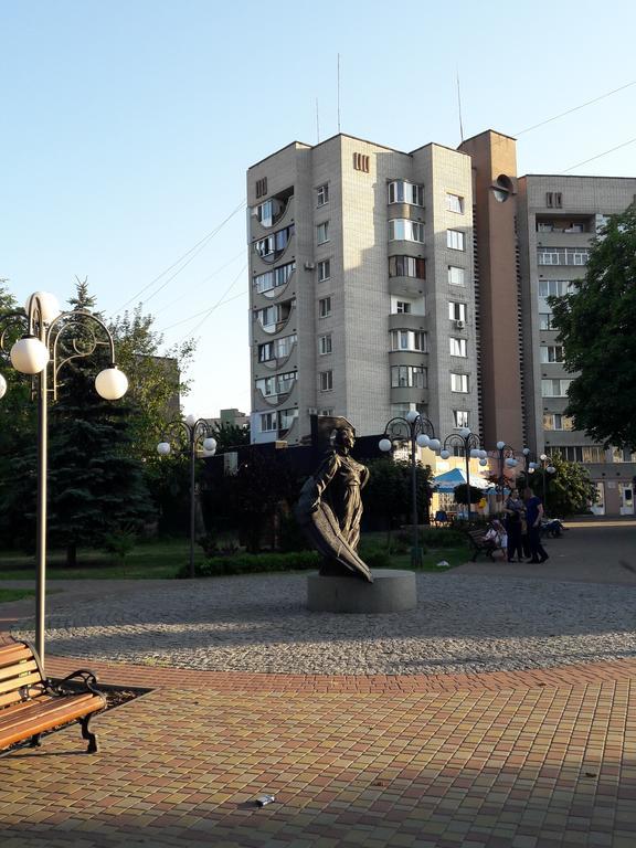 Апартаменты в центре Черкассы Экстерьер фото